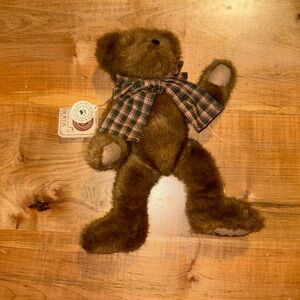 Euc with tag christmas Boyd’s bear